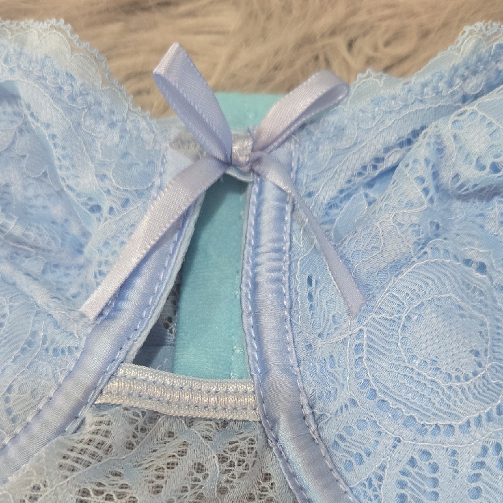 Light Blue Lace Bra - Picture 3 of 5